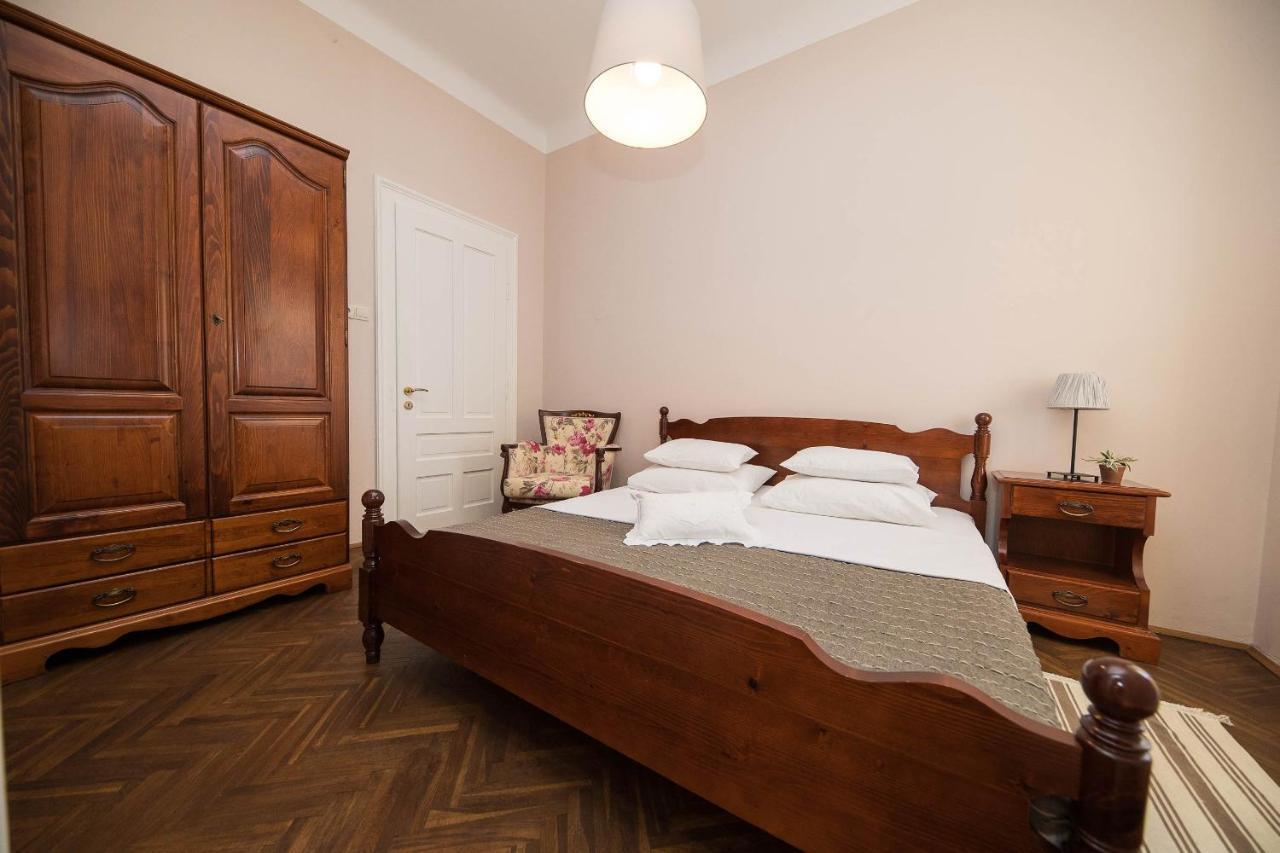 Apartmani Marion Crikvenica Esterno foto