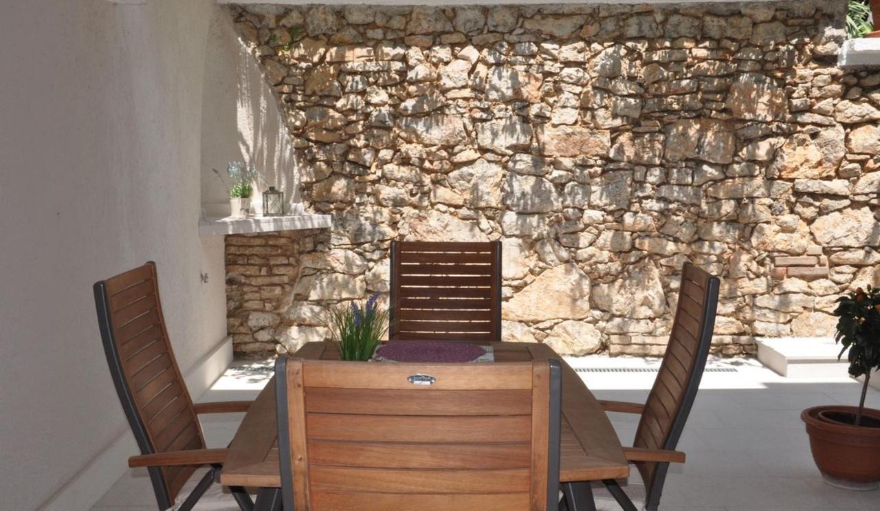 Apartmani Marion Crikvenica Esterno foto