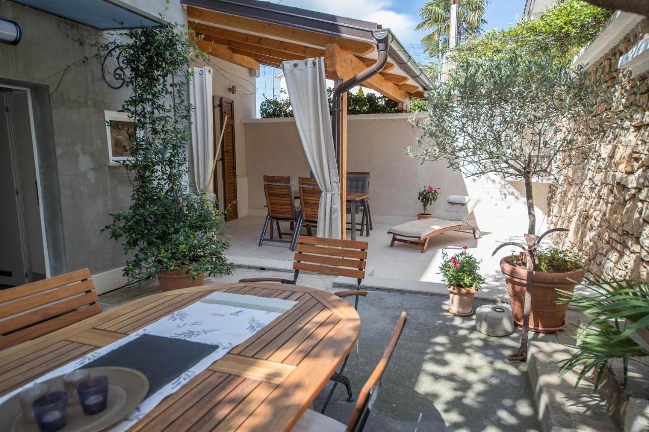 Apartmani Marion Crikvenica Esterno foto